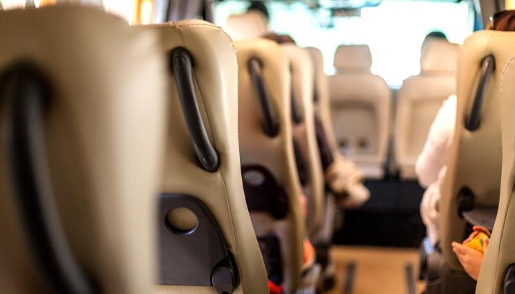 автобус рейс - СЛЕД ТРАГЕДИЯТА НА ПЪТЯ: 100 буса за нерегламентиран превоз заминават за чужбина всеки ден!