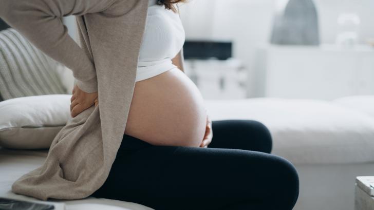 Болки в бедрото по време на бременност: как да я предотвратим и облекчим
