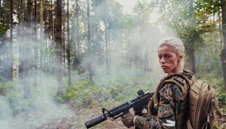 жени - ЧРЕЗ ОБЯВА: Търсят жени снайперисти в Русия