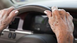 Възрастна шофьорка катастрофира в Димитровград след като й прилошало внезапно
