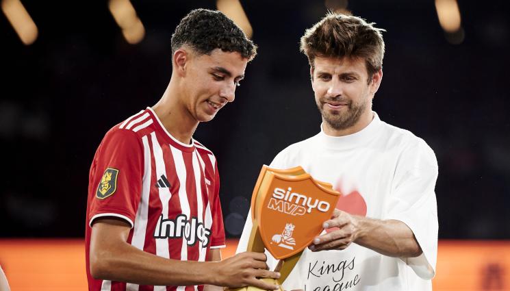 Пике - Жерар Пике в дупка! Хлътна в отвор на живо пред публика в Мексико