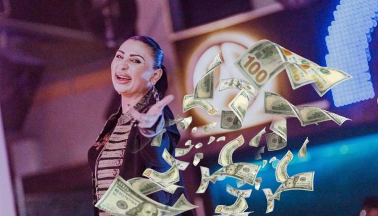 софи маринова - НЕ СЕ СКРЪНДЗИ: Софи Маринова подари зъби на пиара си (СНИМКА)