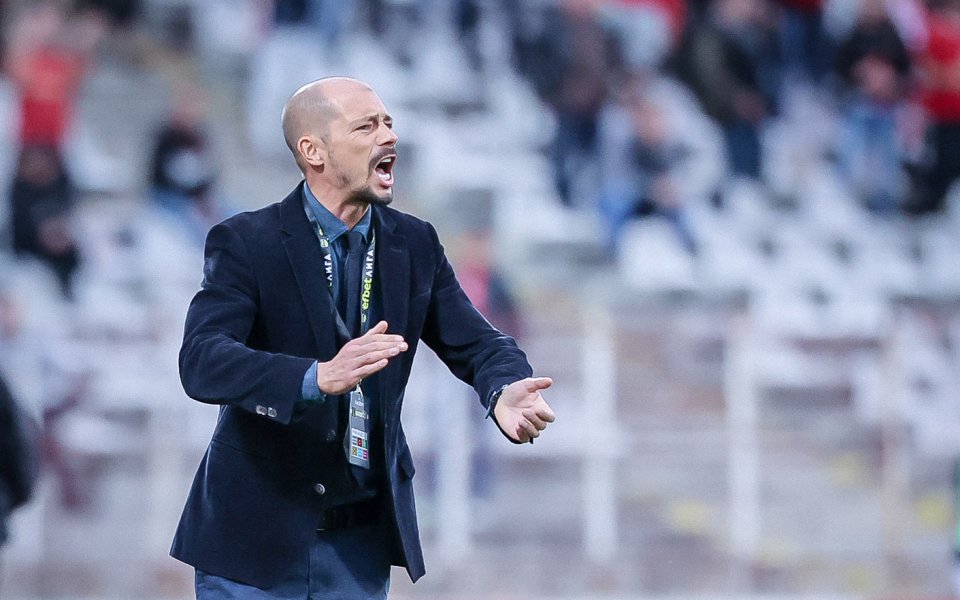 Треньорът на ЦСКА – Нестор Ел Маестро, е вдигнал скандал