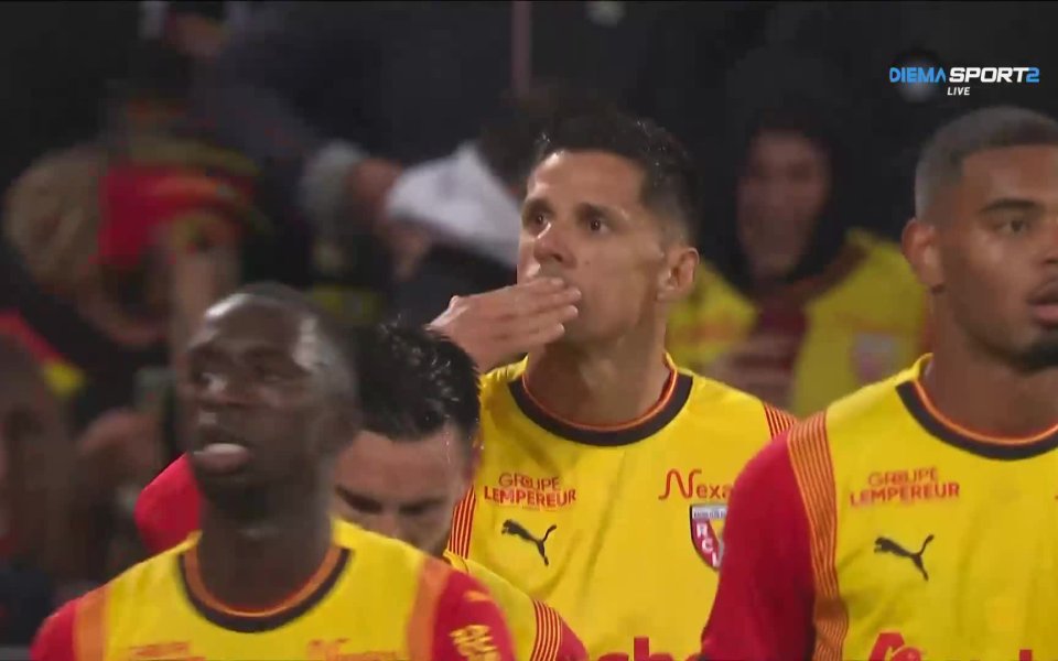 Отборът на Ланс постигна лесна победа над Нант в мач