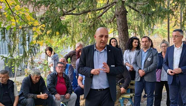 Ерол Мюмюн - СЛЕД 20 ГОДИНИ: Кърджали с нов кмет, банкерът Ерол Мюмюн печели изборите с 56,1% от гласовете