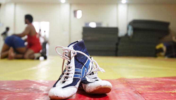 борба - КУЧЕТА ГИ ЯЛИ: Бъдещи шампиони по борба тренират в покъртителни условия!