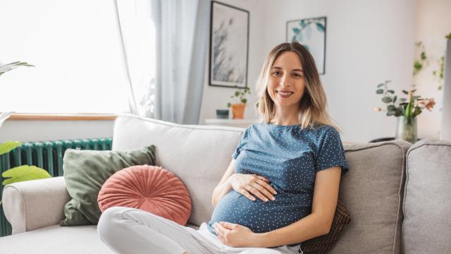 10 супер странни (и все пак нормални) промени в тялото на жената, докато е бременна (ВИДЕО)