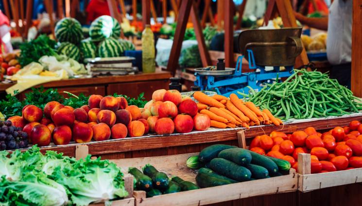 пазар - Агро Телеграф: Общинско тържище реже прекупвачите