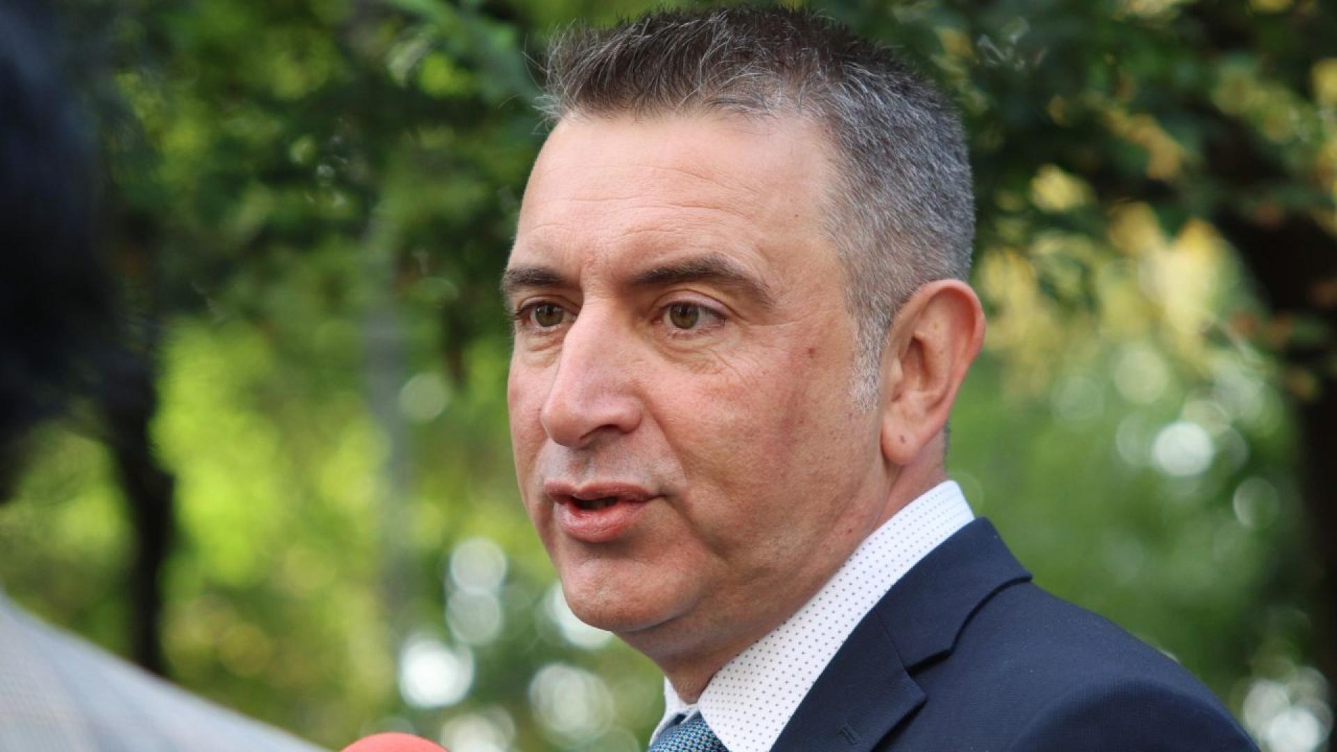 Унгарските евродепутати от комисията по външни работи AFET бяха инструктирани