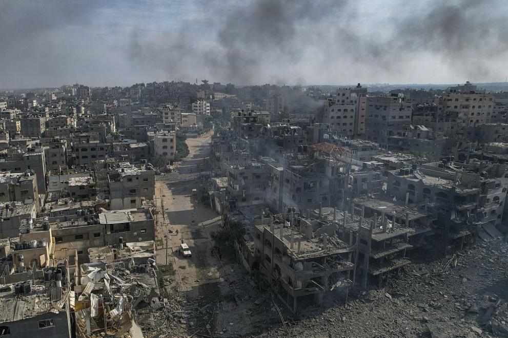 Последиците от израелски въздушен удар в град Джабалия в ивицата Газа