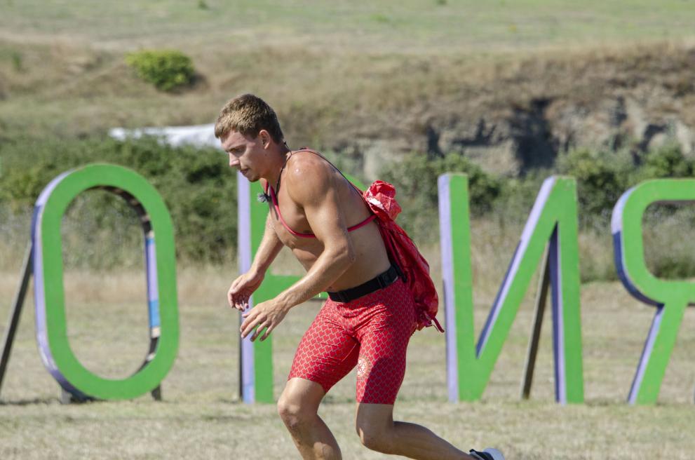 Плувецът Радостин Кръстев е следващият отпаднал от “Игри на волята