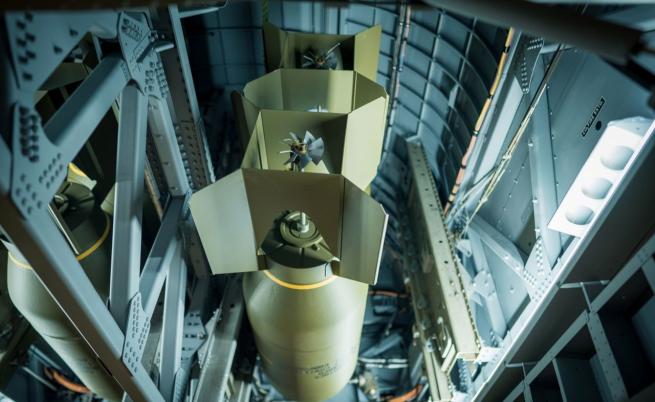 Най-лошият сценарий за руското антисателитно оръжие: Безразборен ядрен взрив в Космоса