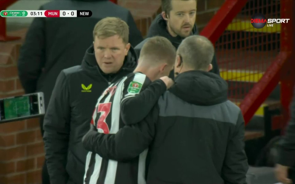 Защитникът на Нюкасъл Мат Таргет получи контузия в началото на