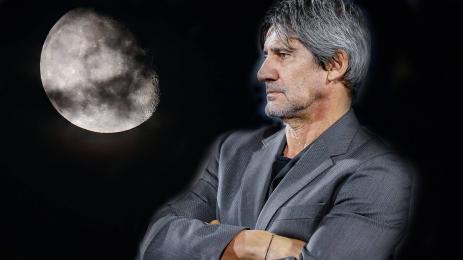 Николай Костов