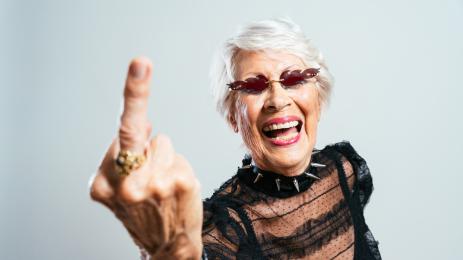 баба среден пръст