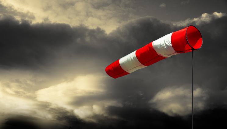 вятър буря - ШЕГИТЕ НА ВРЕМЕТО: Ветровито, но до 20 градуса в неделя!