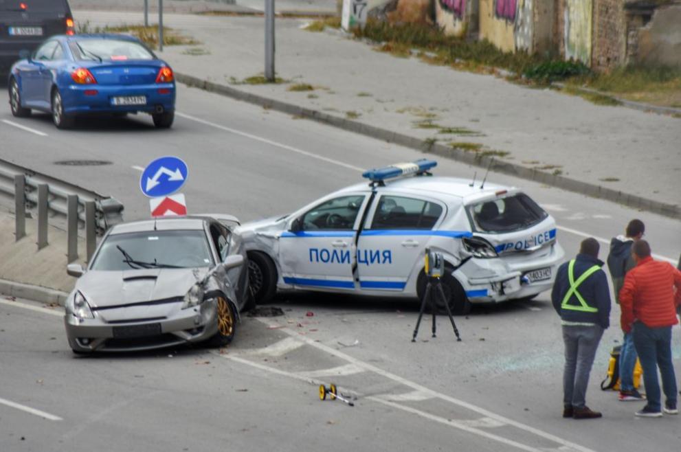 Тежка катастрофа във Варна.Дрогиран шофьор блъсна с колата си патрулка