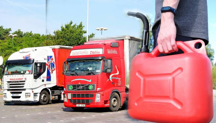 камион гориво - Наглец източи дизела на тир