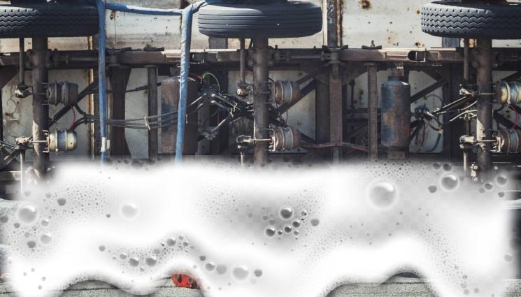 камион -  КАТАСТРОФА: Пак меле на пътя, има пострадал! (СНИМКА)