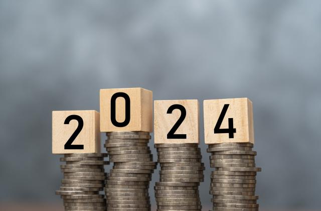 Министерският съвет вчера прие данъчните закони, сред които и спорния