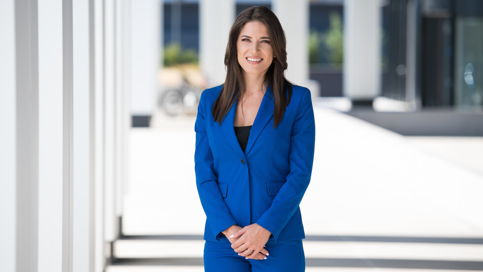 Водещата Анна-Мария Конова стана майка на момиченце