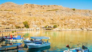 Много гръцки пристанища днес ще останат затворени поради лошите метеорологични
