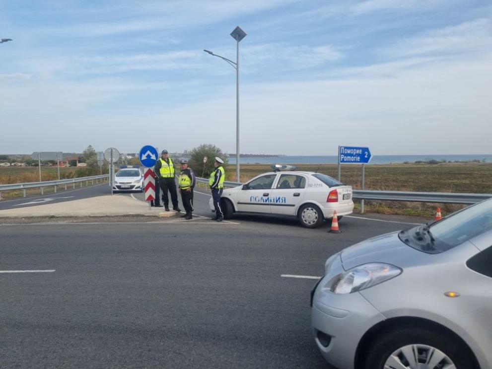 Жестока катастрофа е станала около 13:00 часа край Поморие. При