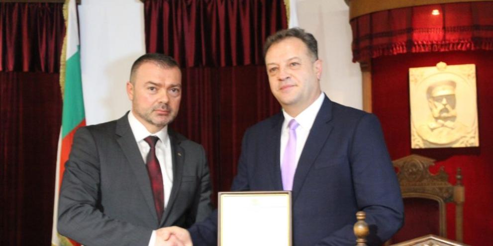 Областният управител Ивайло Здравков откри на 9 ноември тържествената сесия