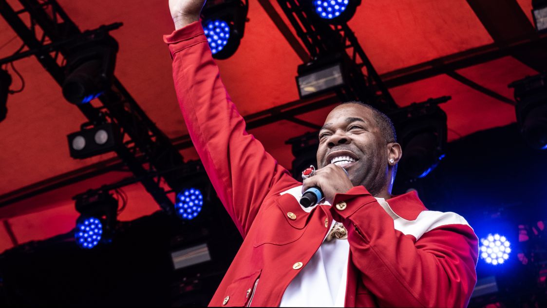 Busta Rhymes издава сингъла "OK" с участието на Young Thug
