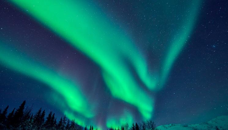 северно сияние - ИЗПЪСТРИХА НЕБЕТО: Северно сияние озари България! (СНИМКА)