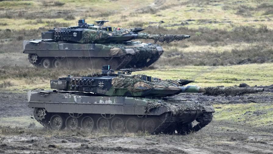 Канада разположи 15 танка "Леопард 2" в Латвия