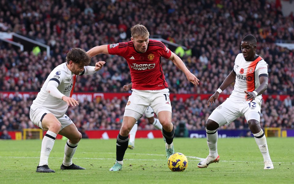 НА ЖИВО: Манчестър Юн 0:0 Лутън, нов пропуск на Хойлунд