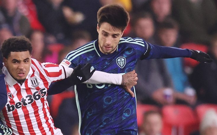 Национал с 3 минути и жълт картон при победа на Лийдс