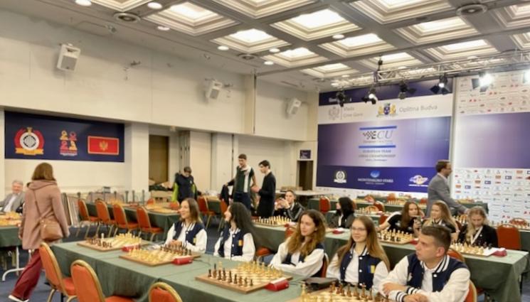 шахмат - Шахмат: Женският национален отбор на България тръгна с победа 2,5:1,5 на европейското