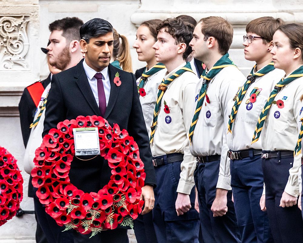 Кралското семейство почете паметта на загиналите в Първата световна война