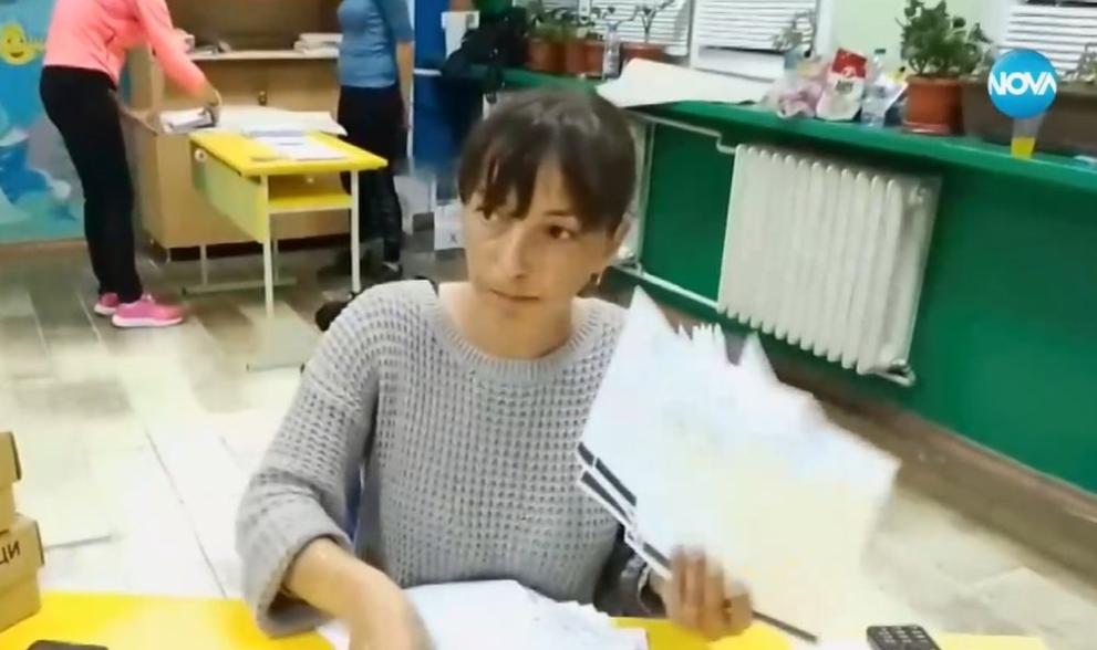 Пуснаха от ареста двамата задържани за дописването на преференции върху