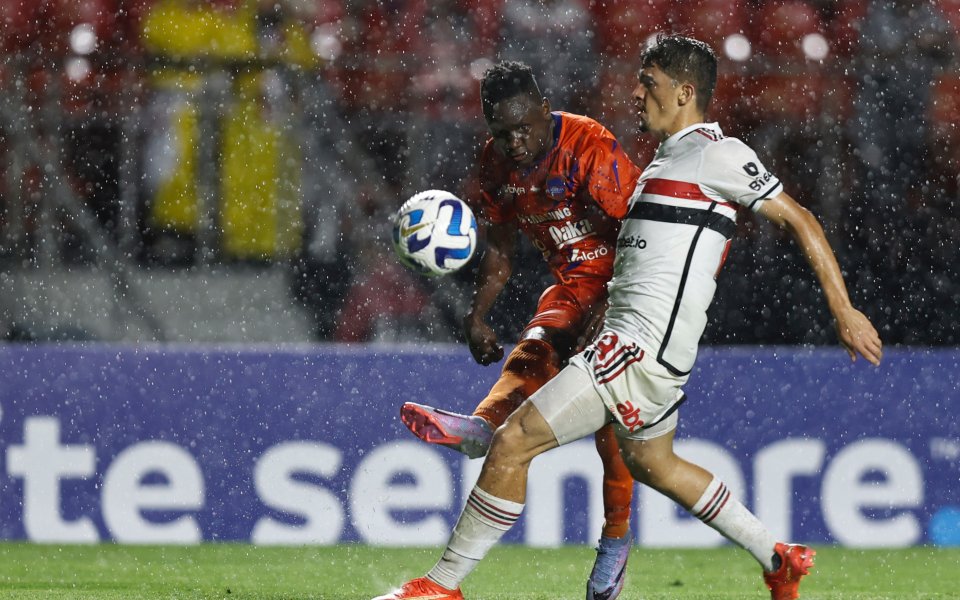 Ливърпул е пратил скаутска делегация към Бразилия, която да гледа