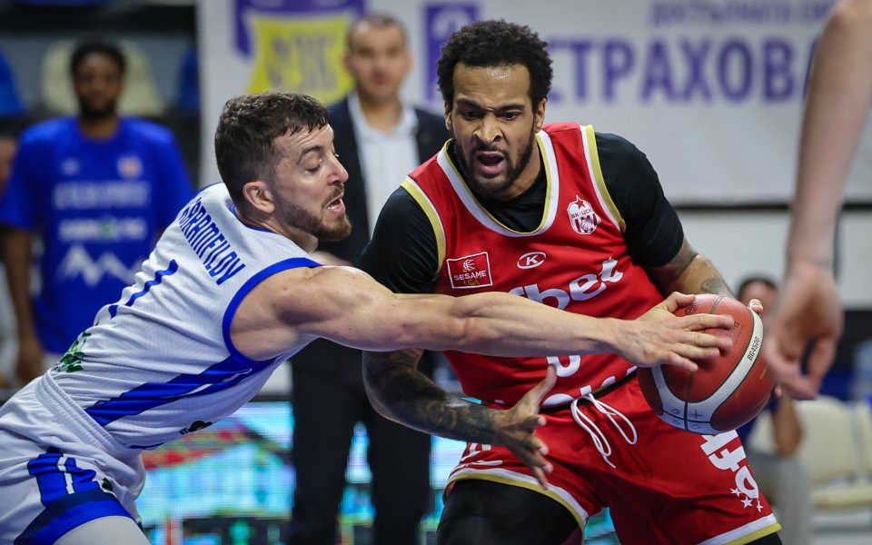 Отборът на Рилски спортист надделя над ЦСКА със 79:78 (24:12,