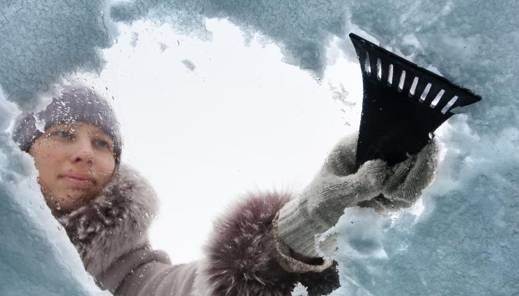 зима - ТЪНКАНА: Колата готова за студа за 20 лв.