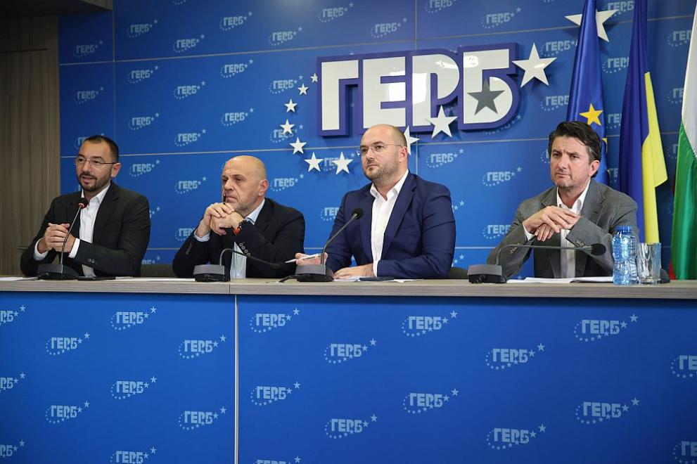 Изборът за председател на Общинския съвет в София беше фарс