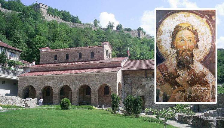 чудеса и вяра - ЧУДЕСА И ВЯРА: Мощите на 7 светци пазели Търново (СНИМКИ)