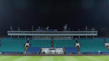 стадион Васил Левски празни трибуни