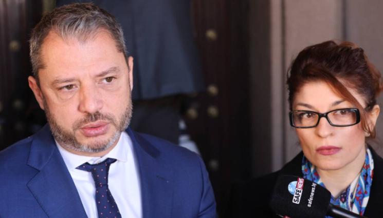 Десислава Атанасова Делян Добрев - ВИСОКО НАПРЕЖЕНИЕ! Гняв заради коалицията “Путин” на Съвета при Денков