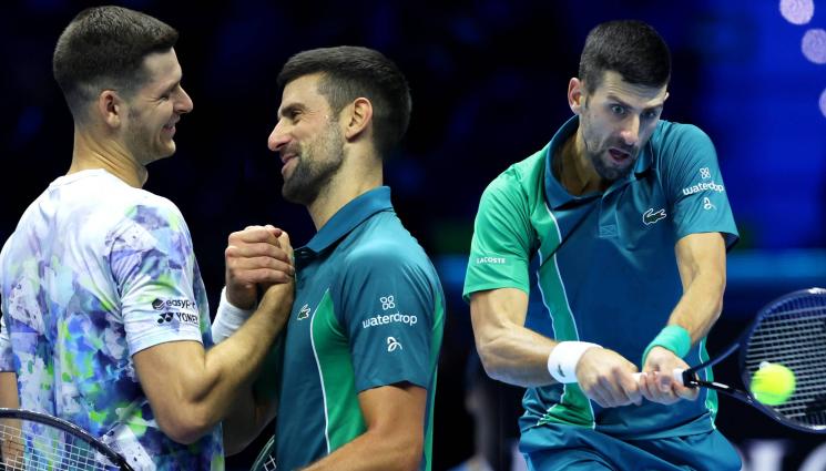 Хуркач Джокович - Джокович показа на Алкарас кой е №1 за 2023