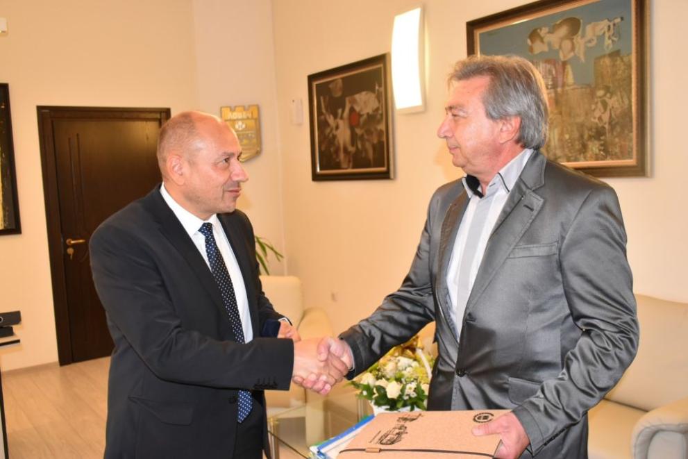 Снимка: Нов заместник-кмет на Ловеч встъпи в длъжност