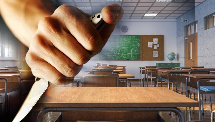 нож училище - УЖАСЯВАЩО! Второкласник вилнее с нож в училище!