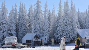 Снежна покривка се образува на Витоша през уикенда Туристите вече