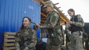 Над 40 000 жени служат в украинската армия в борбата