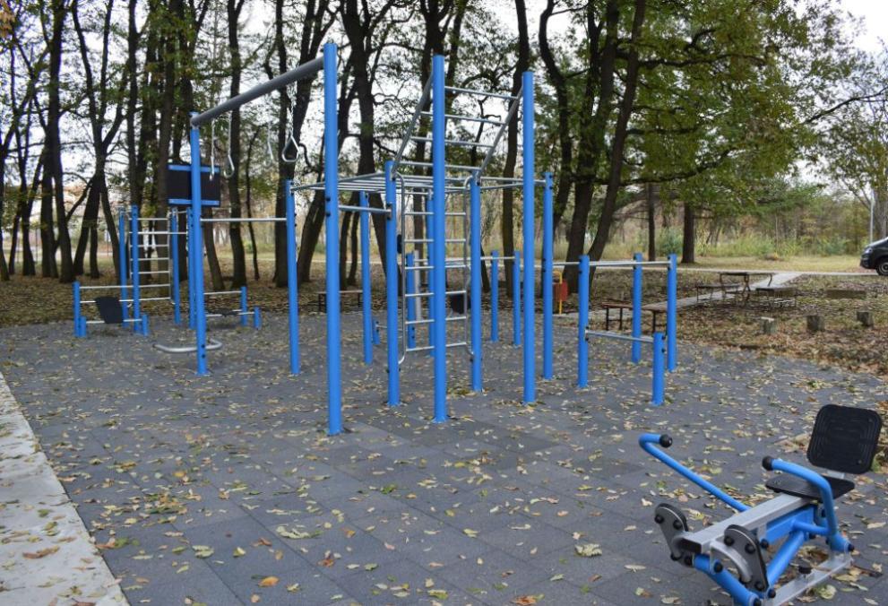 Снимка: Изградиха две нови детски площадки и площадка за стрийт фитнес в Разград