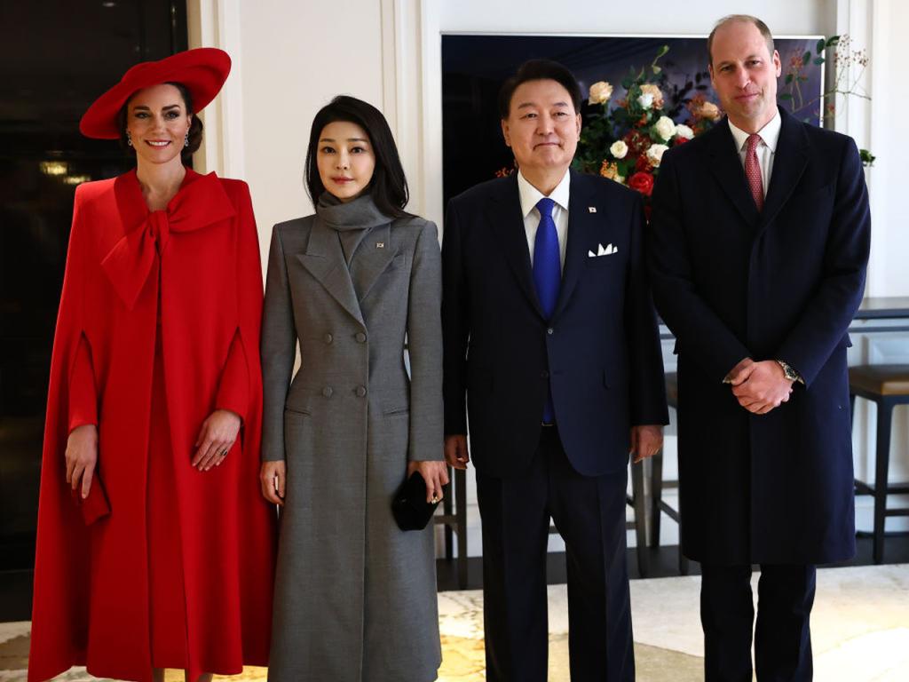 Принцът и принцесата на Уелс посрещнаха президента на Южна Корея